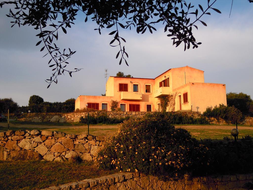 Agriturismo Candela Arzachena Ngoại thất bức ảnh